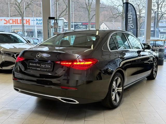 Mercedes-Benz C 180 AVANTGARDE Sedan