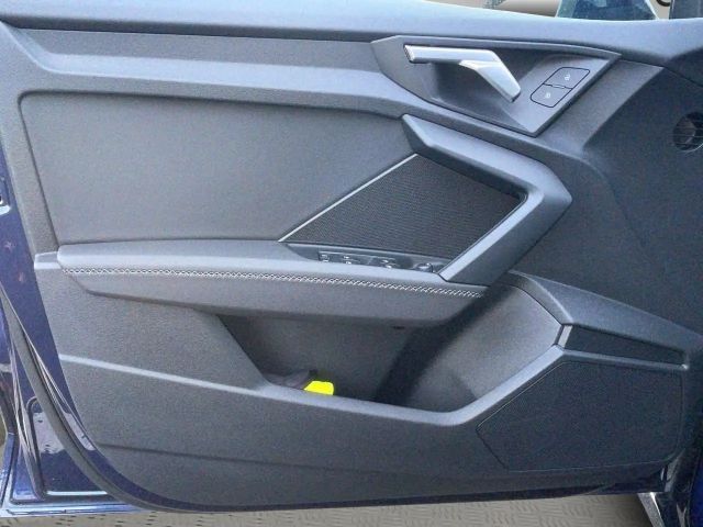 Audi A3 30 TFSI Sedan