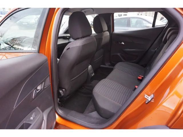 Peugeot E-2008 Active Pack