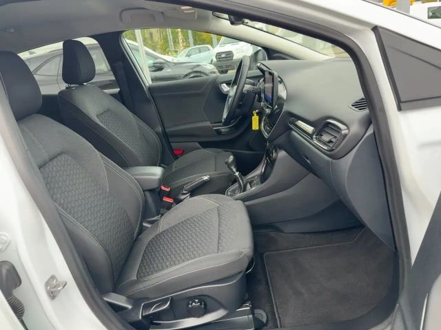 Ford Puma EcoBoost Titanium