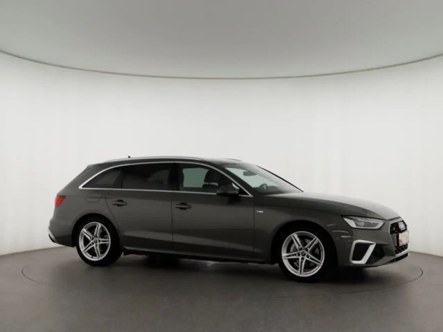 Audi A4 40 TDI Quattro S-Line