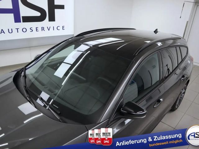 Ford Focus ST Line Wagon