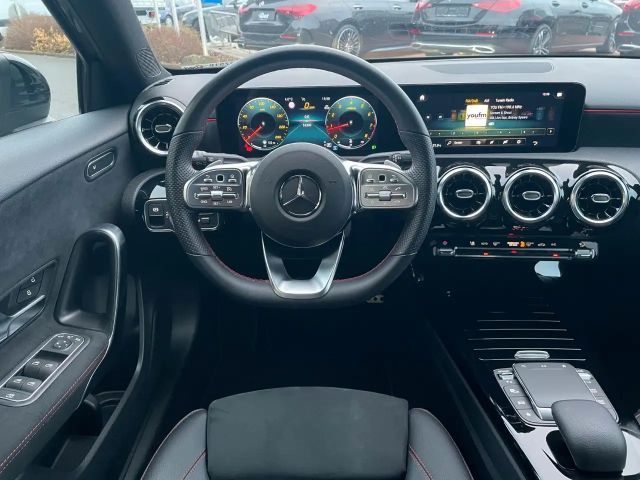 Mercedes-Benz A 180 AMG Line Hatchback