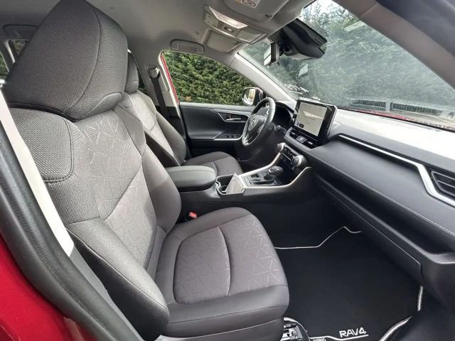 Toyota RAV4 4x2 Hybride Team D