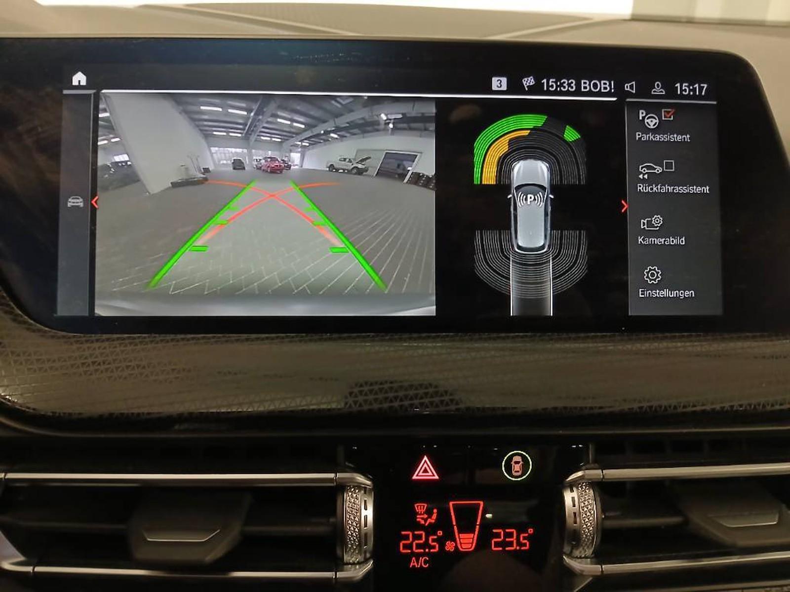 BMW 118 118i M-Sport Sedan