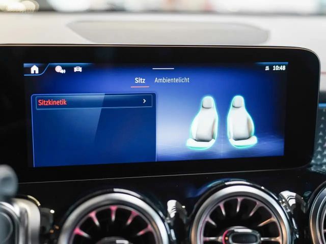 Mercedes-Benz EQB 300 4MATIC AMG Line