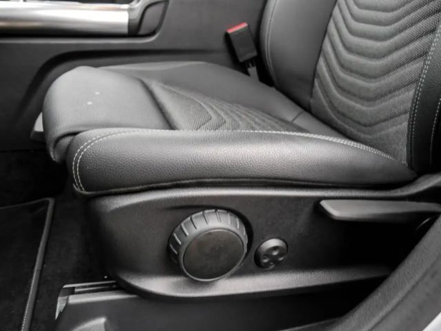 Mercedes-Benz B 200 Progressive