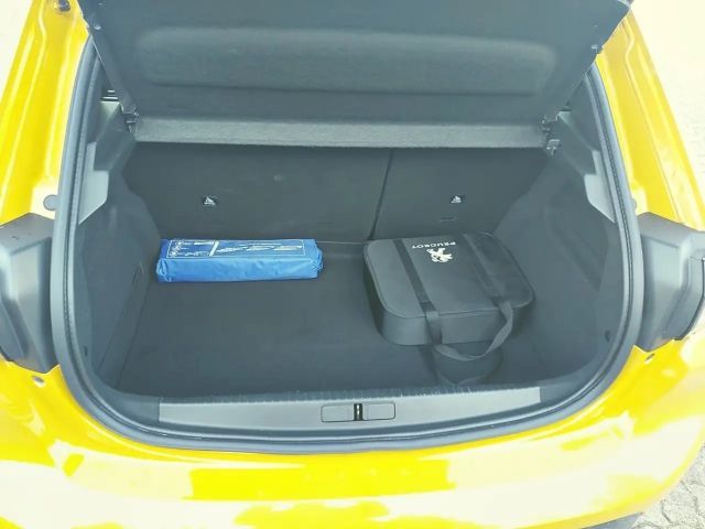 Peugeot E-208 Active Pack