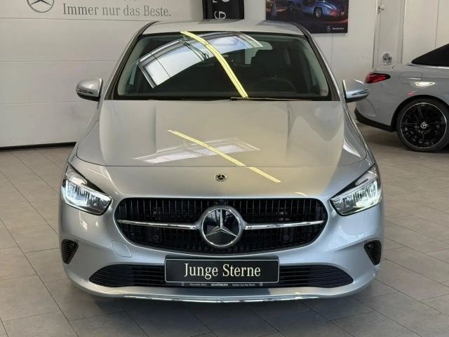 Mercedes-Benz B 180 Progressive Sedan