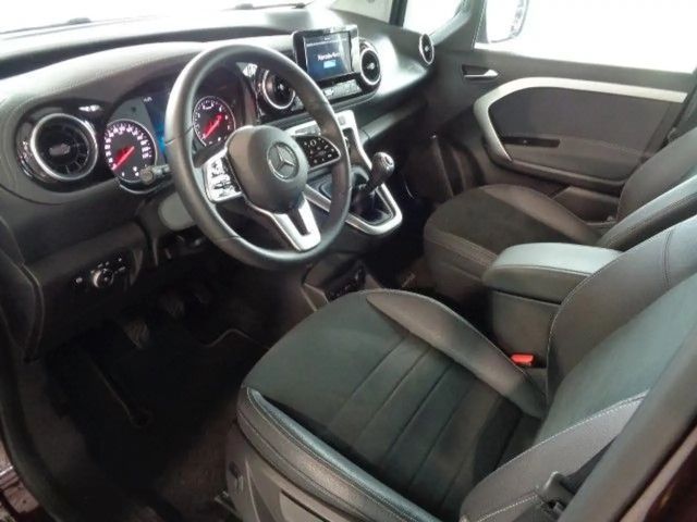 Mercedes-Benz T 180 T 180 NAVI,LED,KAMERA,SPUR,TW,NP:44.481,-EURO