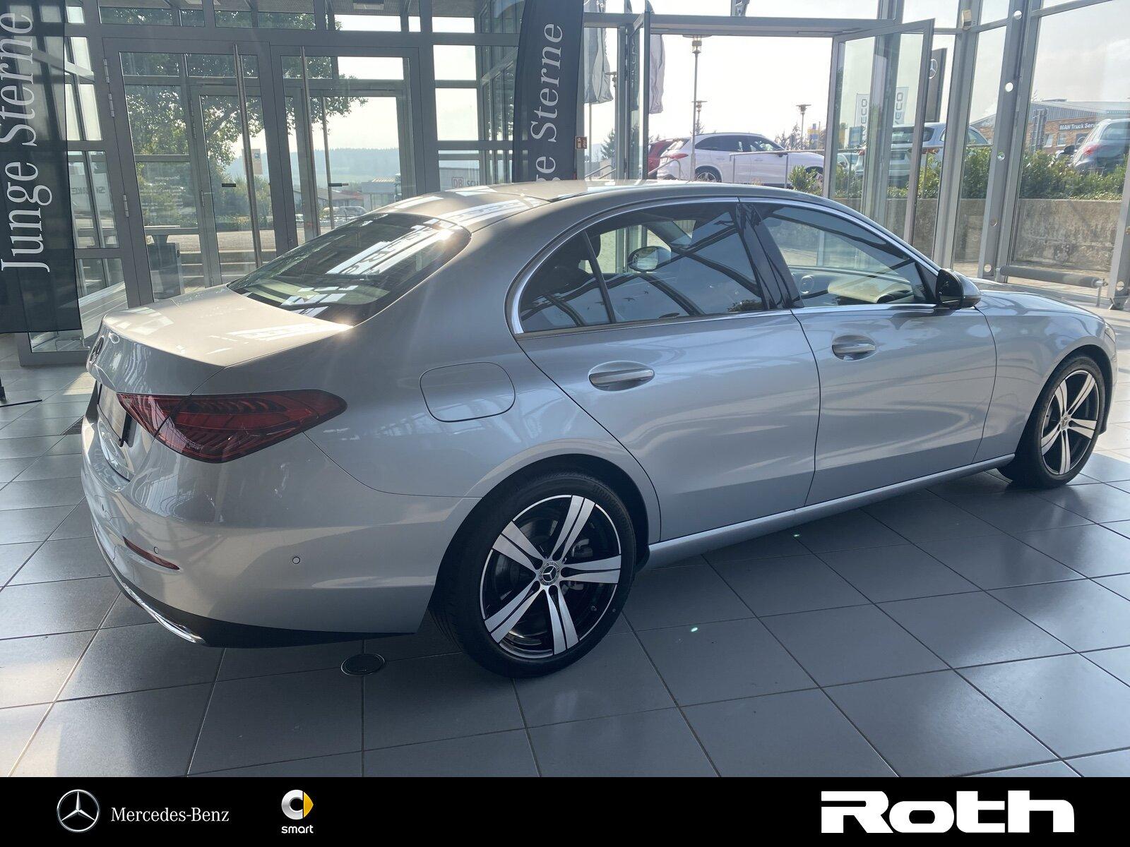 Mercedes-Benz C 300 AVANTGARDE Sedan