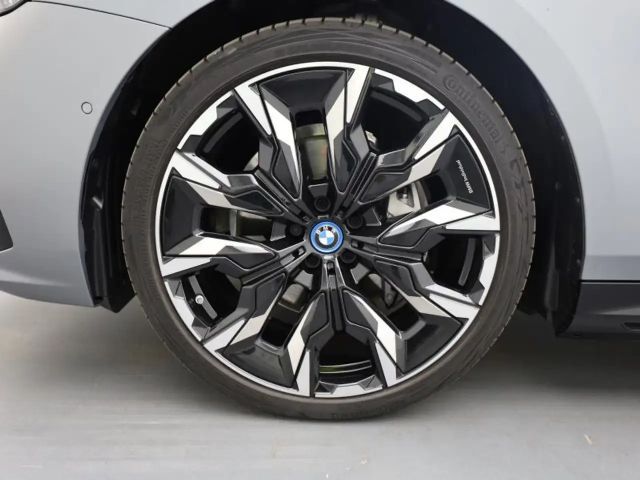 BMW i5 M-Sport Sedan xDrive
