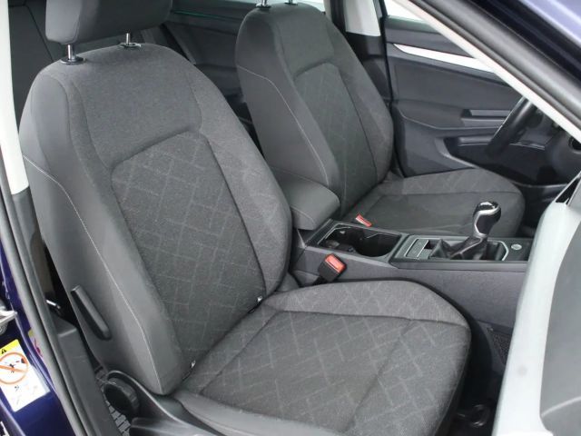 Volkswagen Golf Life Variant