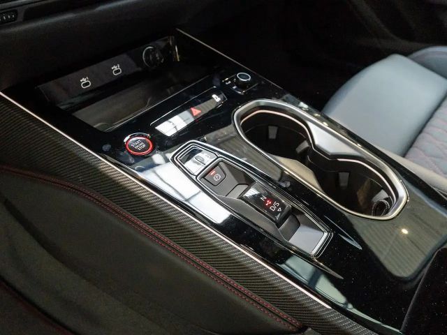 Audi A6 e-tron Quattro