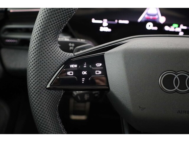 Audi A6 Avant Quattro S-Tronic