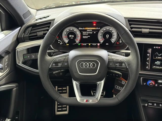 Audi Q3 35 TFSI S-Line