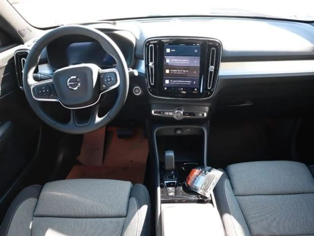 Volvo XC40 Business Dark Plus