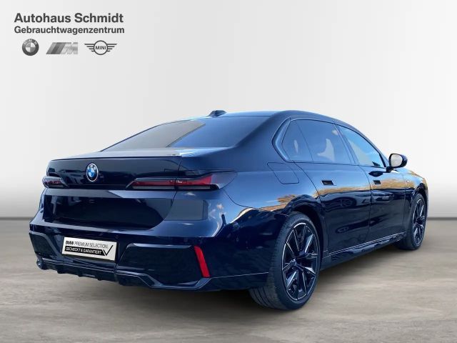 BMW 740 740d M-Sport Sedan xDrive