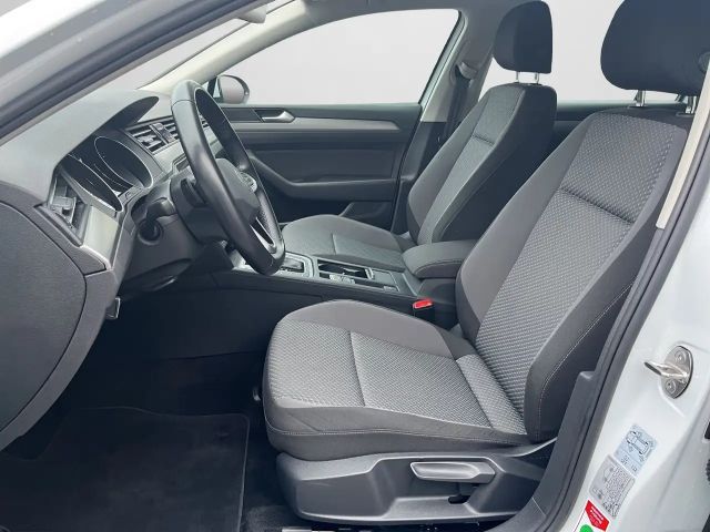 Volkswagen Passat 1.5 TSI DSG Variant