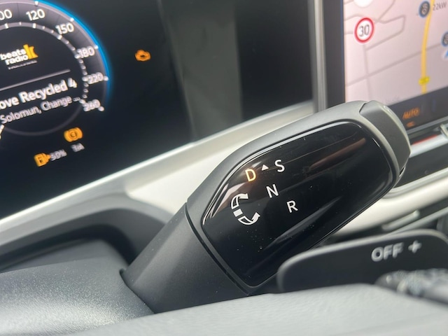 Volkswagen Passat 1.5 TSI Business DSG Variant