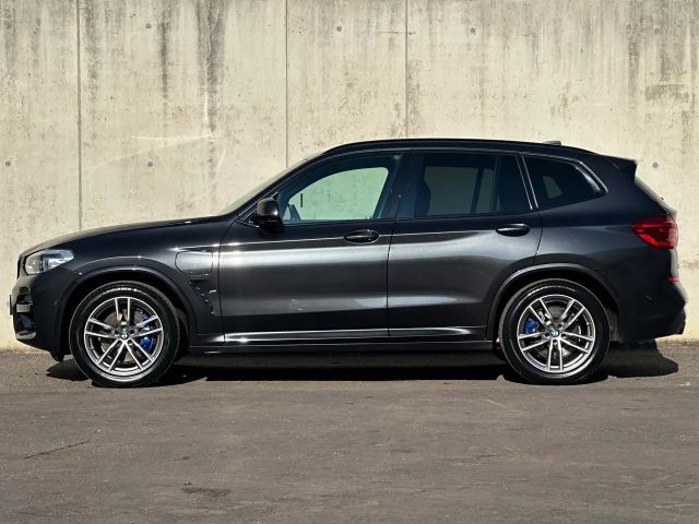 BMW X3 xDrive30e
