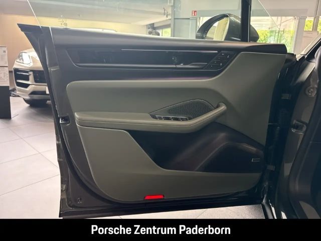 Porsche Macan InnoDrive Head-Up BOSE Luftfederung 22-Zoll
