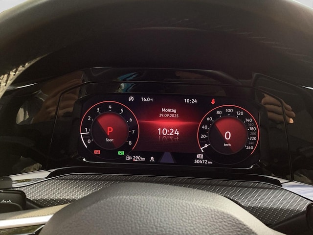 Volkswagen Golf 1.5 eTSI DSG R-Line Variant