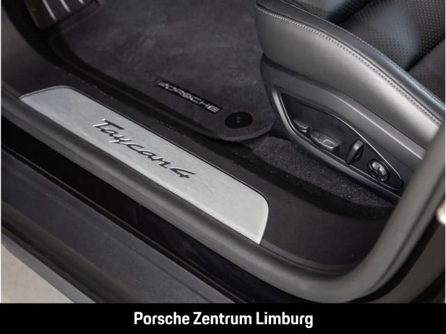 Porsche Taycan 4 Cross Turismo