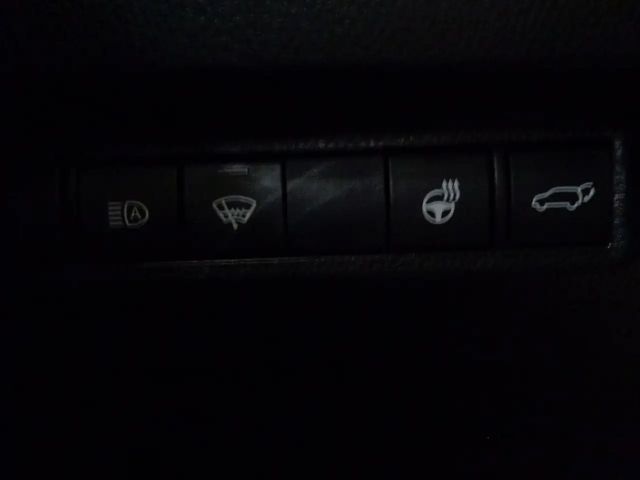 Suzuki Across E-Four Flash