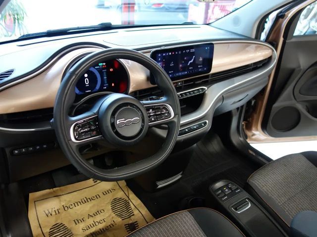Fiat 500C Elektro 42 kWh CABRIO *SHZ *CARPLAY *MWST