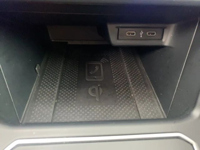 Volkswagen Taigo 1.5 TSI DSG Style