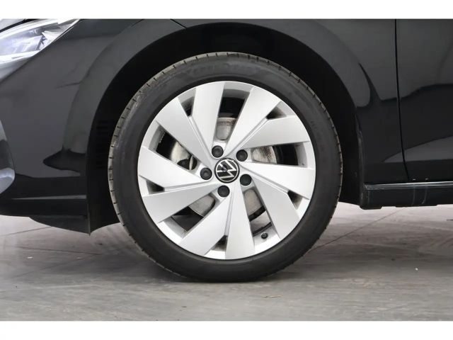 Volkswagen Golf 1.5 eTSI DSG Golf VIII