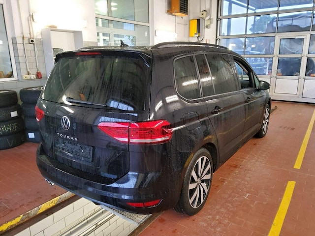Volkswagen Touran 2.0 TDI DSG Highline Style
