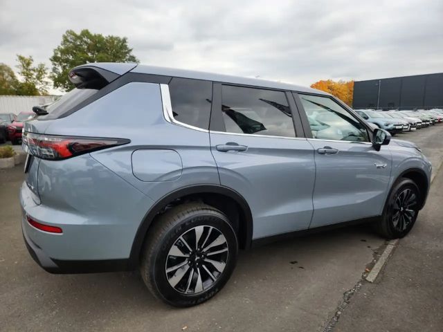 Mitsubishi Outlander 4WD