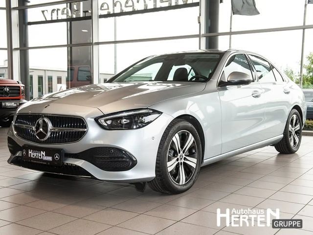 Mercedes-Benz C 180 AVANTGARDE Sedan