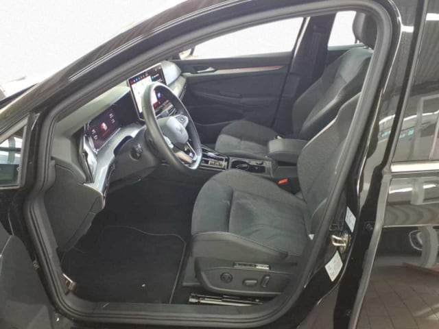 Volkswagen Golf 1.5 eTSI DSG Golf VIII