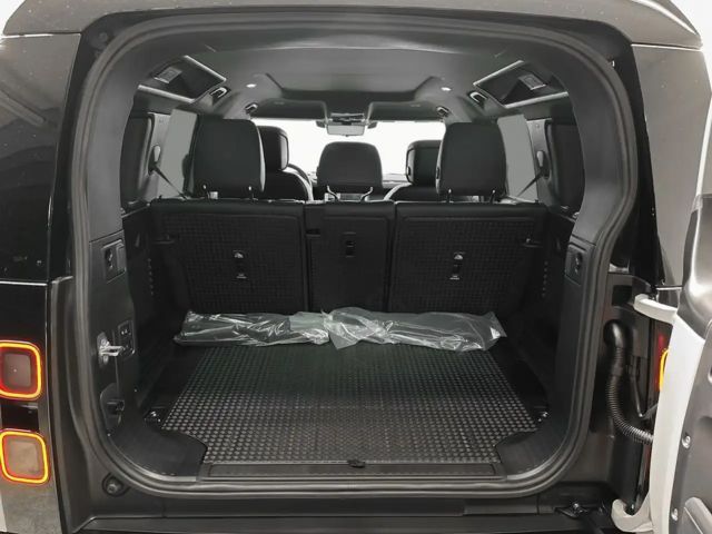 Land Rover Defender 110 Dynamic HSE