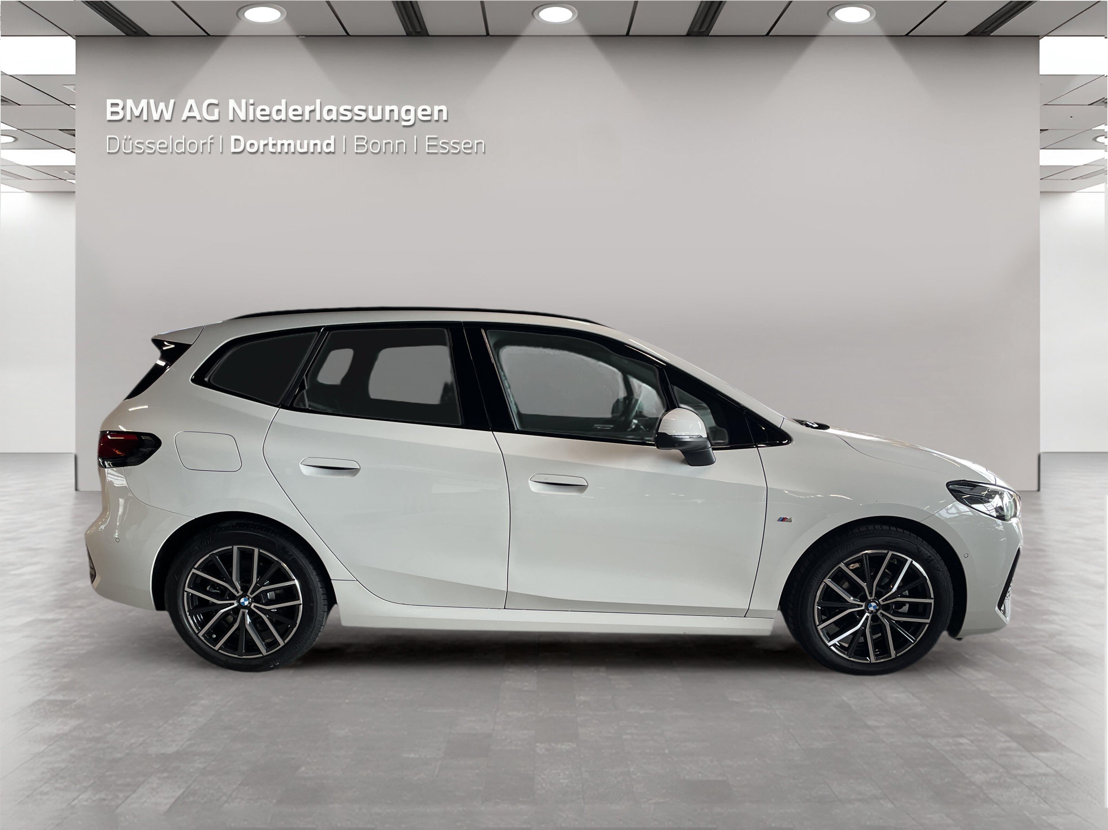 BMW 220 220i Active Tourer