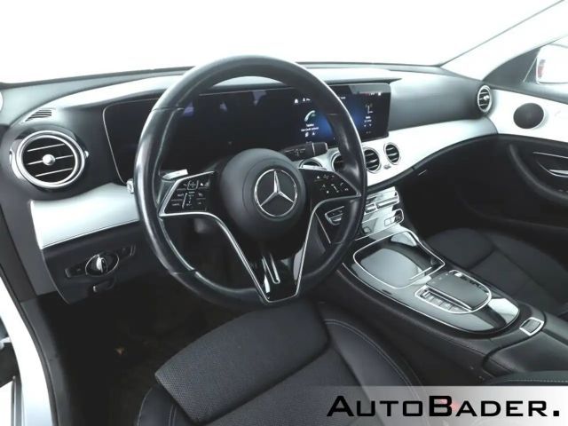 Mercedes-Benz E 220 AVANTGARDE E 220 d Estate