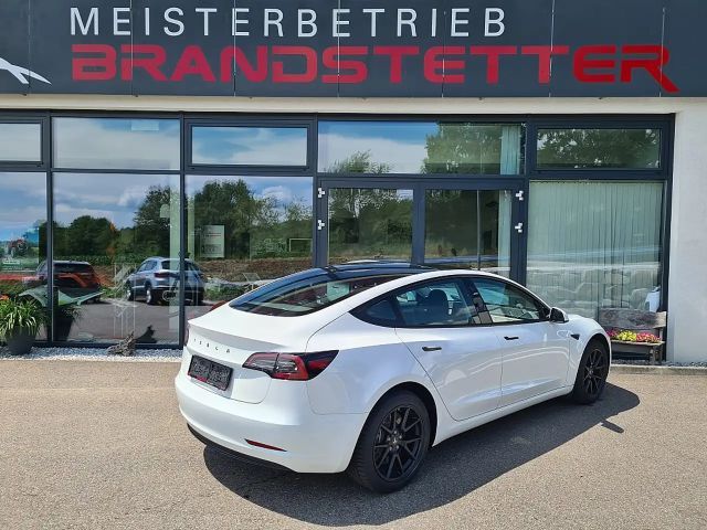 Tesla Model 3 Standard Range