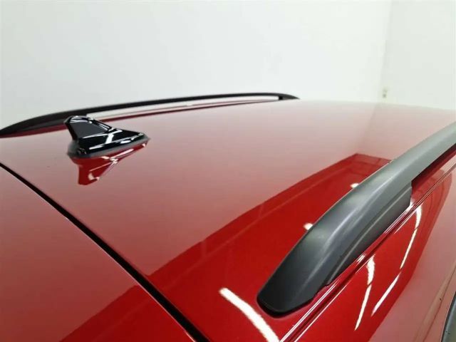 Volkswagen Golf 2.0 TSI DSG R-Line