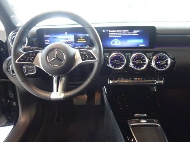 Mercedes-Benz A 220 4MATIC Progressive