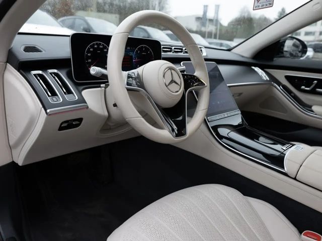Mercedes-Benz S 350 4MATIC S 350 d Sedan
