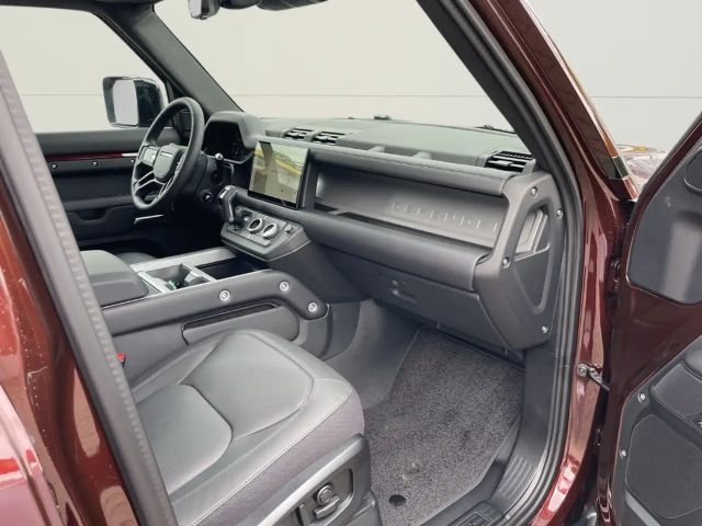 Land Rover Defender 110 D300