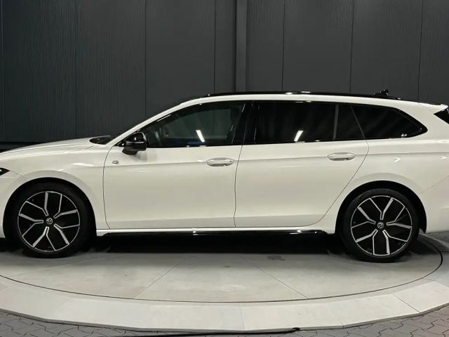 Volkswagen Passat 4Motion R-Line Variant