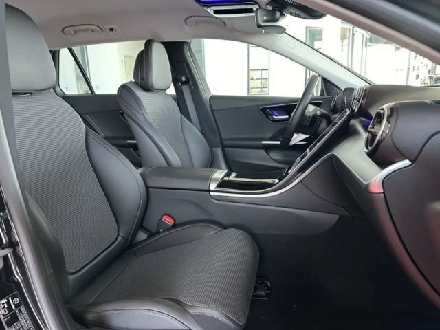 Mercedes-Benz C 200 AVANTGARDE Estate