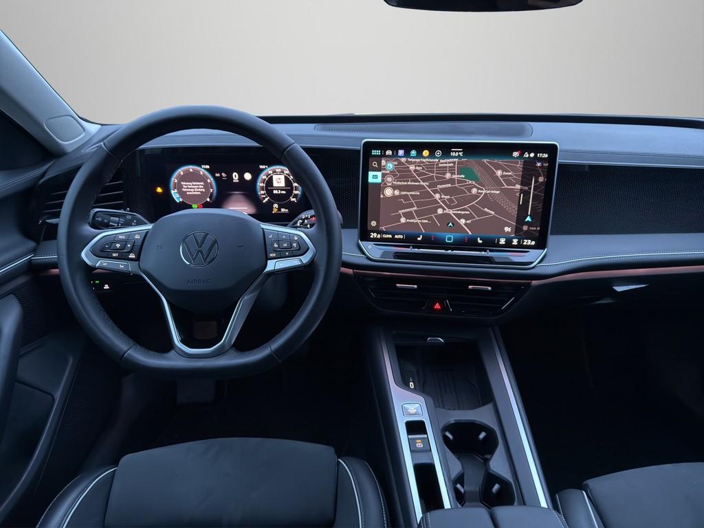 Volkswagen Passat 1.5 eTSI Business Variant