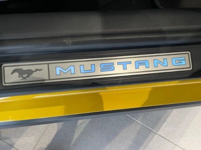 Ford Mustang Fastback GT 5.0 V8