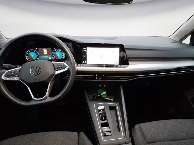 Volkswagen Golf 1.5 eTSI Variant