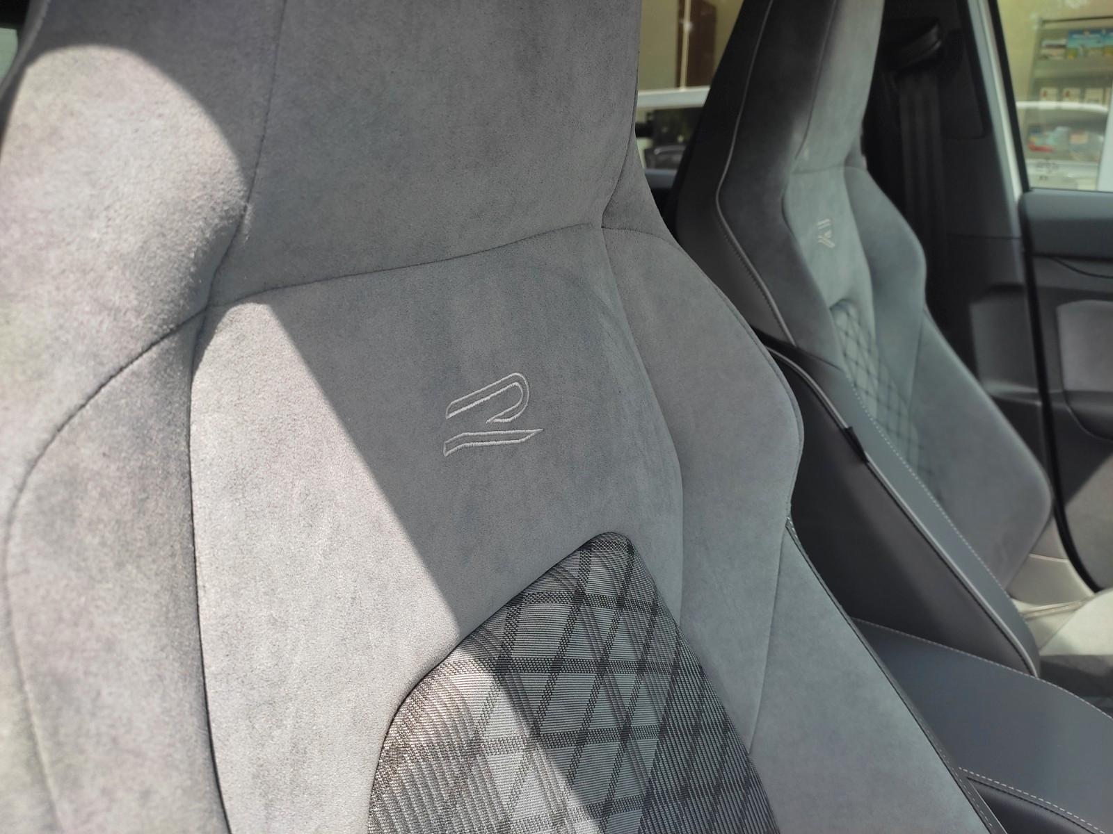 Volkswagen Golf 1.5 TSI R-Line Variant